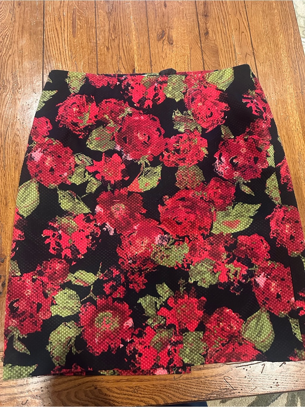 Talbots women’s size 20 floral midi skirt red black textured black slit elastic